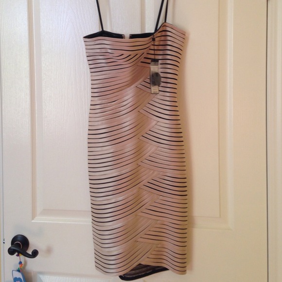 Beautiful evening gold dress! More than 50% off!