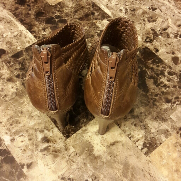 Sold - Picture 2 of 4