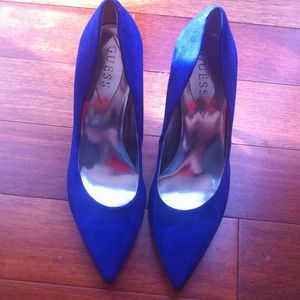 GUESS blue suede pumps