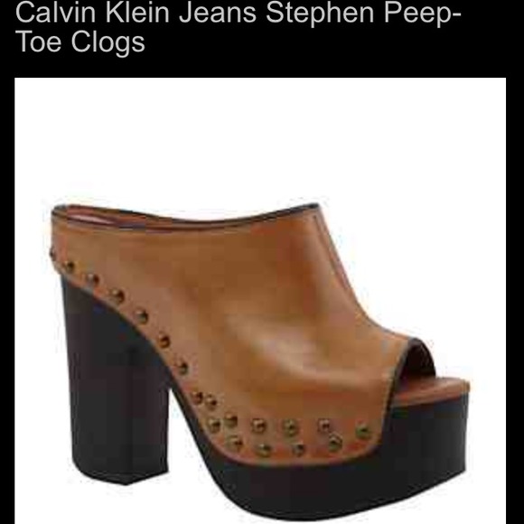 Calvin Klein Size 6 Peep-Toe Clogs