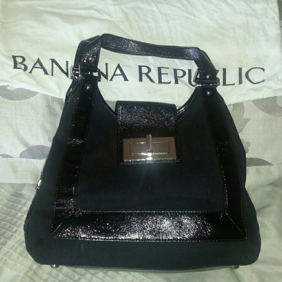 Banana Republic purse with black patent detail