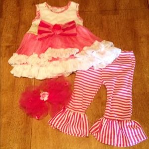 💕Sale💕 Giggle Moon size 12 months