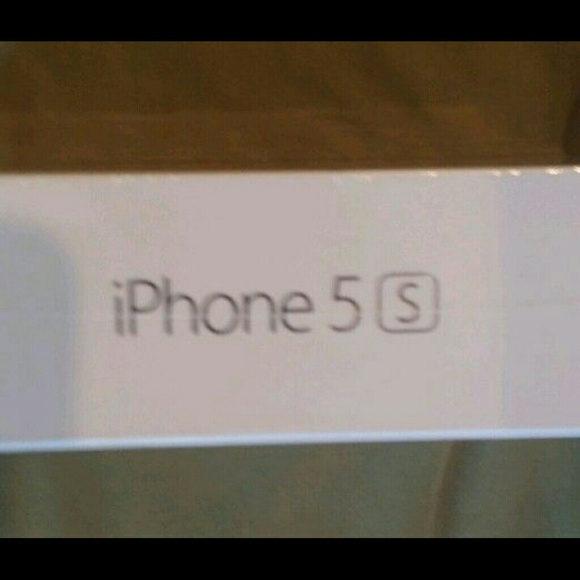 Unlocked iphone5s white new in box