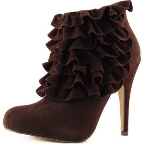 🚫🚫BUNDLED🚫🚫Brown Velvet Ruffle Booties 🍂🍁 - Picture 3 of 4