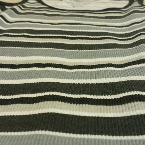 Striped top - Picture 2 of 2