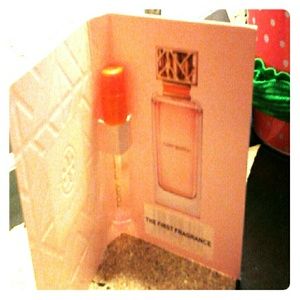 Tory Burch mini perfume spray brand new!!!