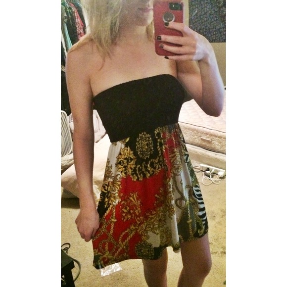 Printed Dress 😍 - Picture 2 of 2