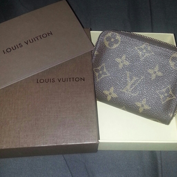 Authentic zippy coin wallet!DATE CODE RA1068