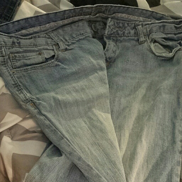 Light wash denim jeans from rue 21
