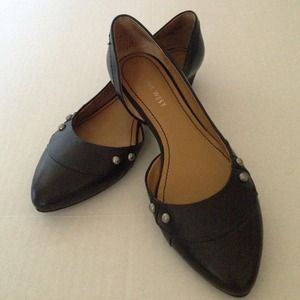 Nine West leather shoes with accent studs size 7