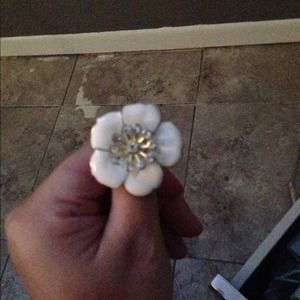 White and gold flower ring