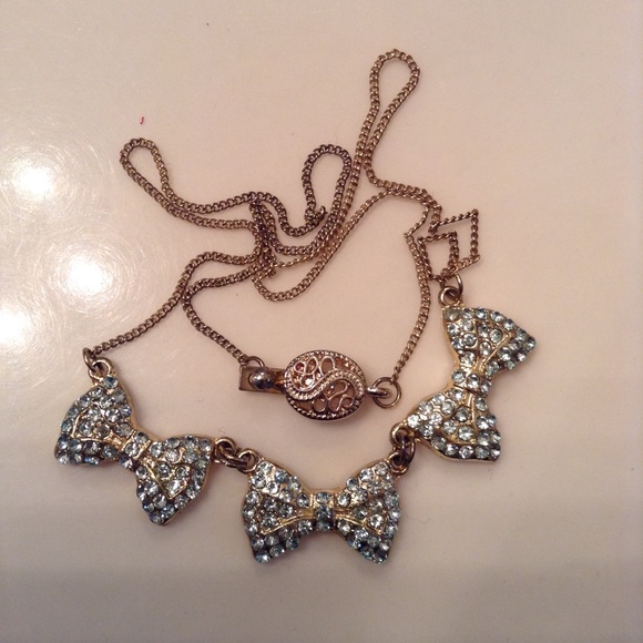 LC Pastel Blue Bow glam gold statement Necklace - Picture 3 of 4