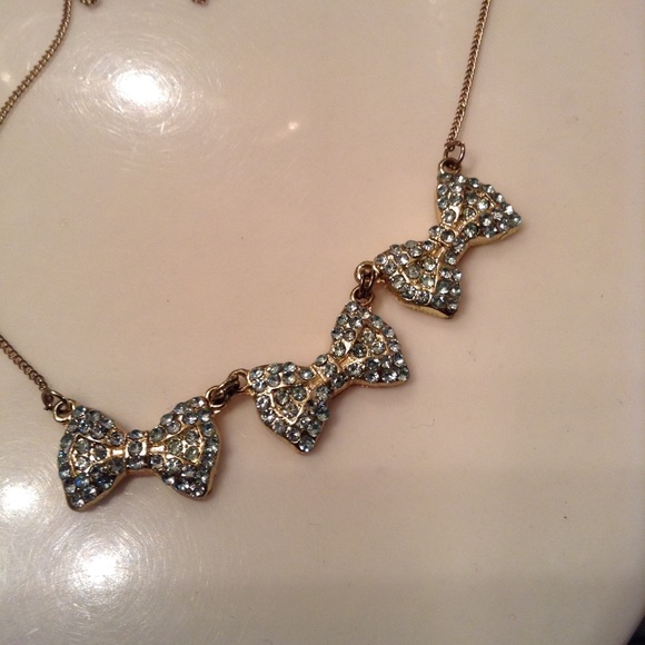 LC Pastel Blue Bow glam gold statement Necklace - Picture 4 of 4