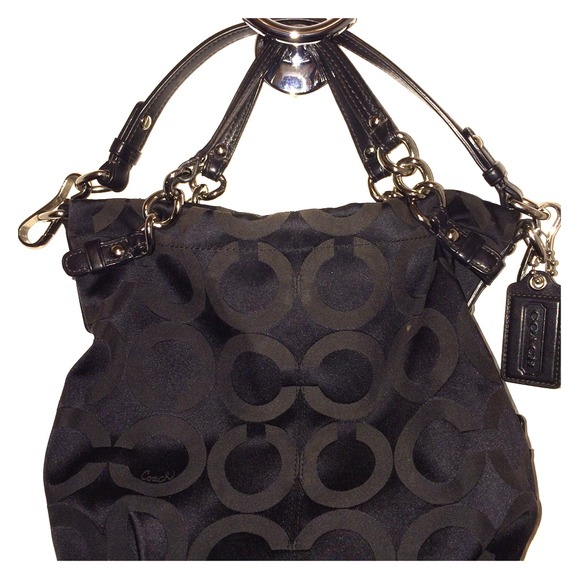 Coach Signature Sateen Shoulder Bag 💯Authentic - Picture 1 of 6