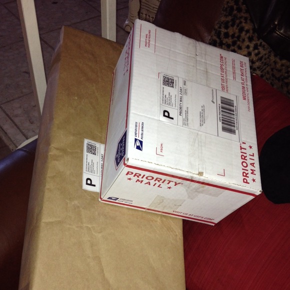 Shipping - Picture 1 of 1