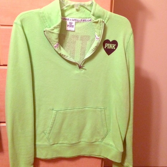 VS zip up