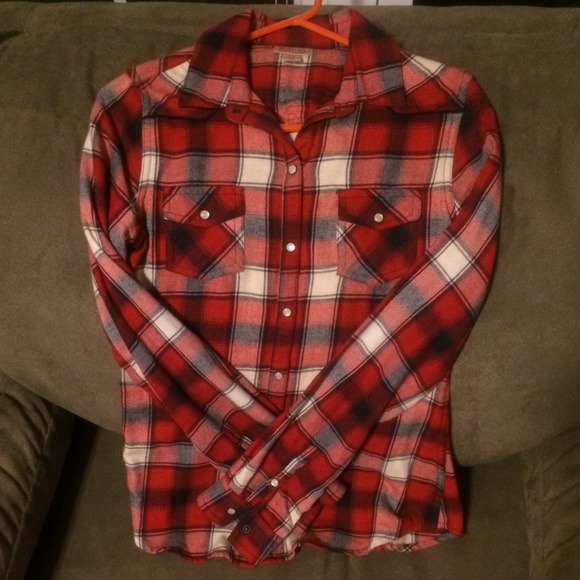 Cute Flannel Button Up NWOT