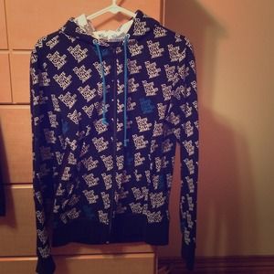 To write love on her arms zip up