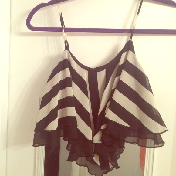 Black and white crop top