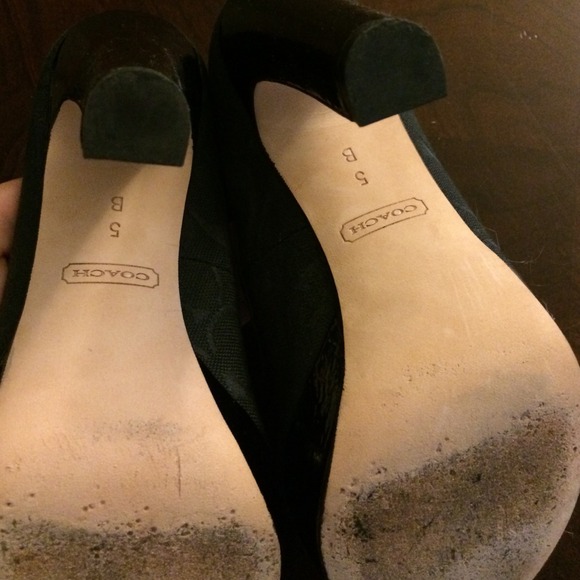 coach black open toe heels - Picture 3 of 4