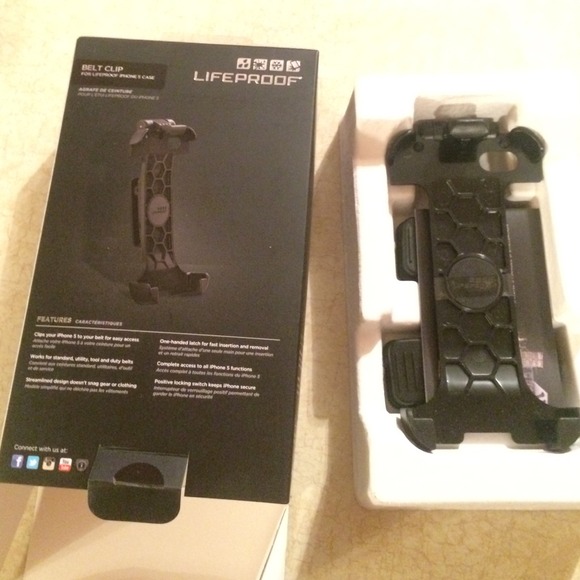 Lifeproof belt clip - Picture 3 of 4