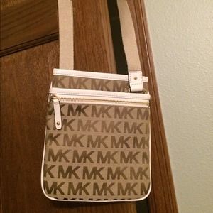 Michael Kors Cross body