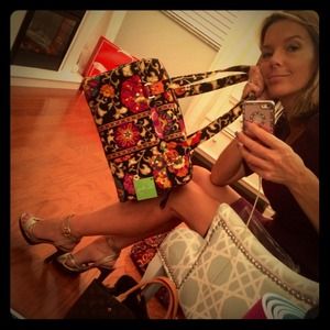 💰SOLD💰🌷Vera Bradley 🌷Caroline purse Suzani
