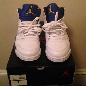Size 8 in men's Jordan Laney 5s