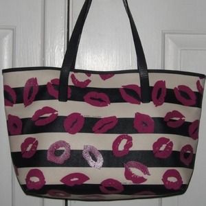 Marc by Marc Jacobs Lipstick Tote - Saffiano