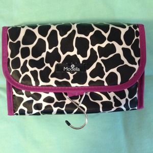 Modella makeup bag
