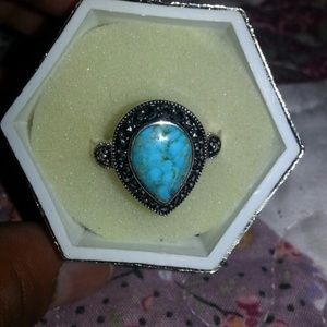 Size 8 ring