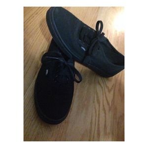 All black Vans