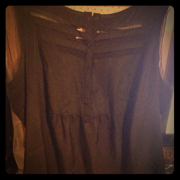 Vera Wang tank
