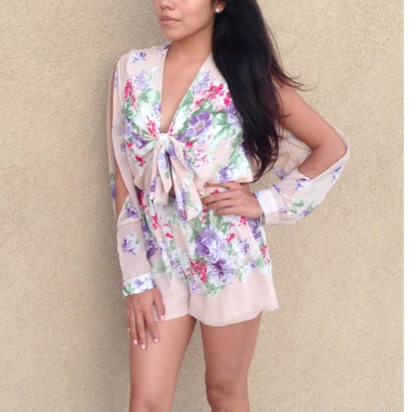 Soft and Sweet Floral Romper - Picture 1 of 2