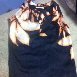 Collared sleeveless top