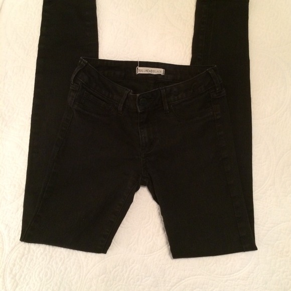 Bullhead Black skinny jeans