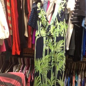 Lily Pulitzer Long Cotten Dress with ruffle!