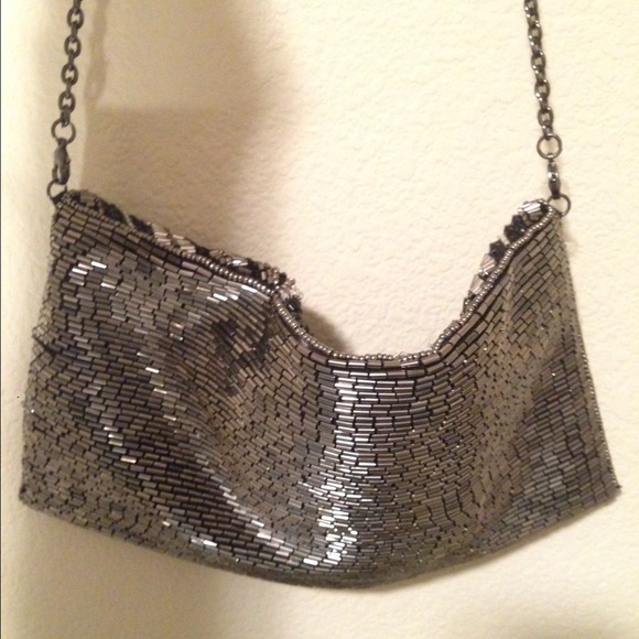 Gorgeous glam beaded clutch - Picture 2 of 4