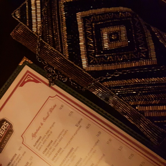 Gorgeous glam beaded clutch - Picture 4 of 4