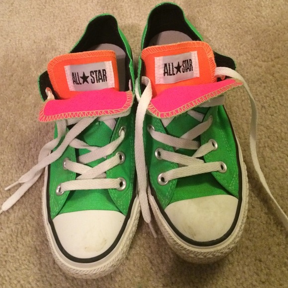 Green converses; All 🌟