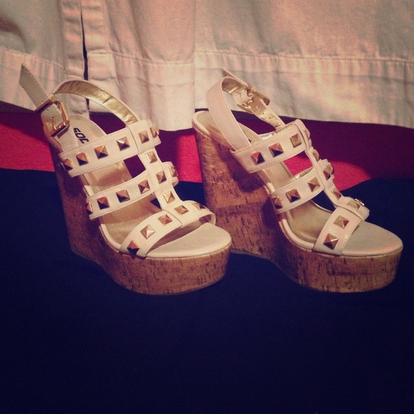 Gold studded white leather wedges