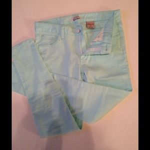 Light green legging jean