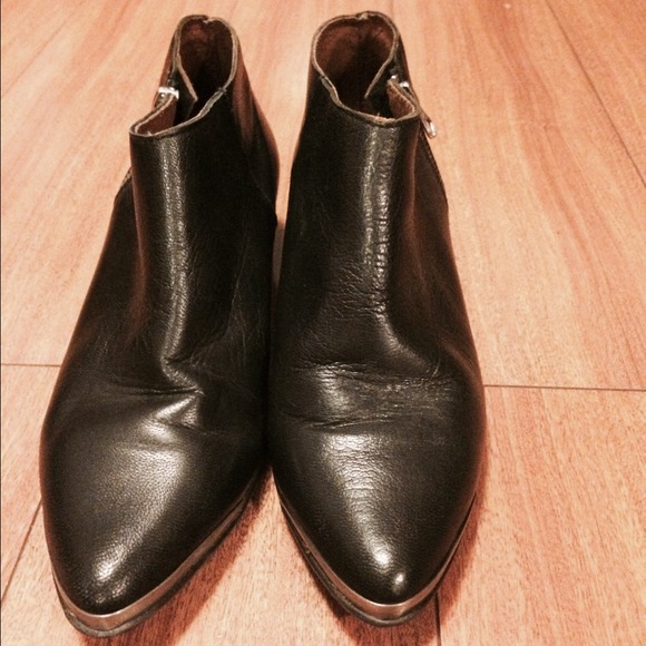 Spanish leather booties, (cap toe)