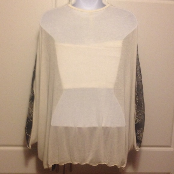 Forgotten Grace Emroidered Mesh Shawl/Cardigan - Picture 3 of 5