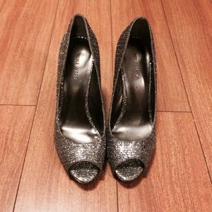 Sparkling Nine West heels