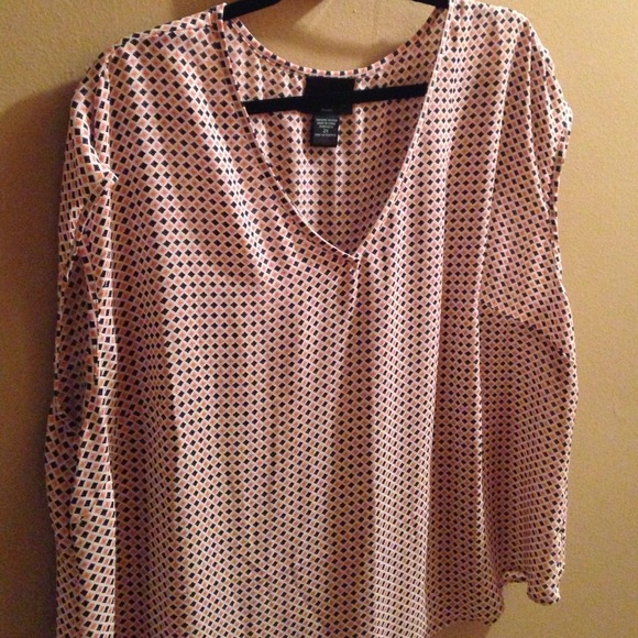 Printed V-neck blouse