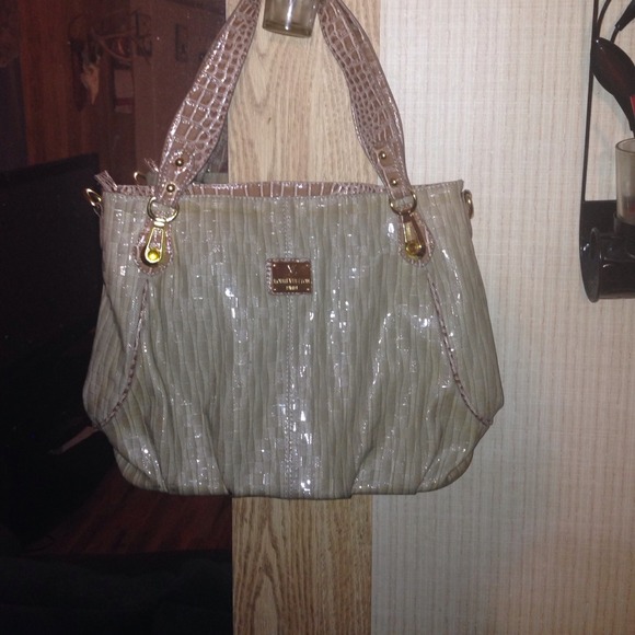 Handbag