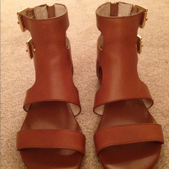 SOLDDD**** ! Michael Kors Adriana flats