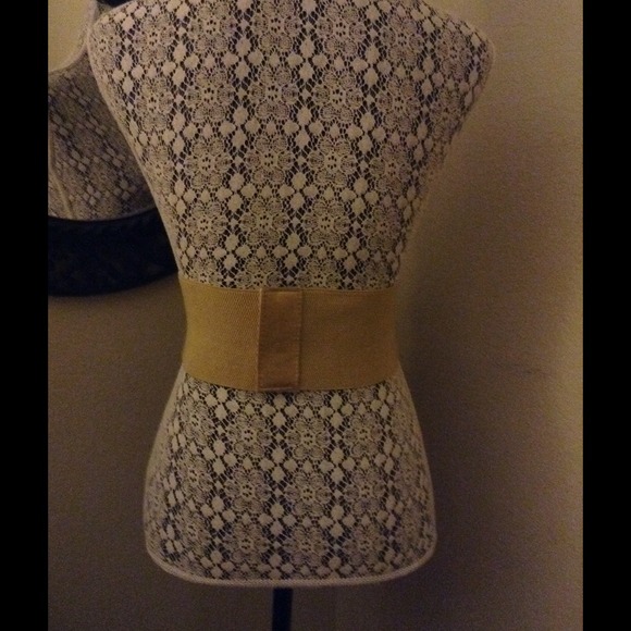 BUNDLED!!!!Gorgeous gold belt - Picture 2 of 2