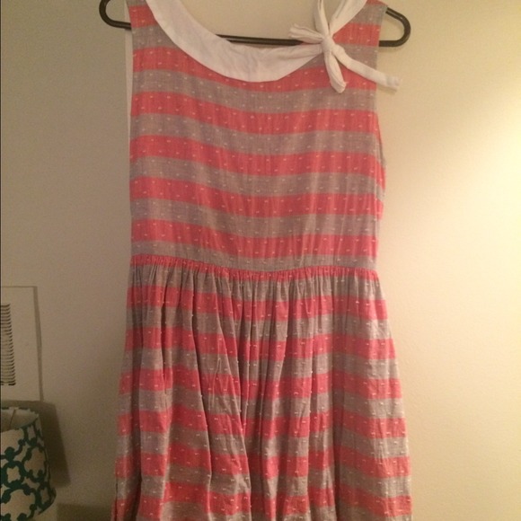 Price reduction! Cutesy dress